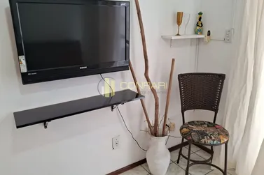 Apartamento &agrave; venda - 76m&sup2; - centro
