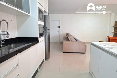 Apartamento para alugar - 134m&sup2; - Meia Praia