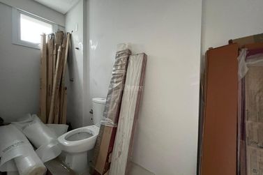 Apartamento &agrave; venda - 180m&sup2; - Meia Praia