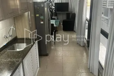 Apartamento &agrave; venda - 126m&sup2; - Meia Praia