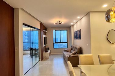 Apartamento &agrave; venda - 95m&sup2; - Centro