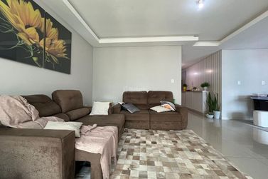 Apartamento &agrave; venda - 156m&sup2; - Meia Praia
