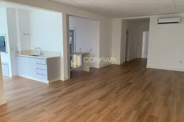 Apartamento para alugar - 182m&sup2; - Meia Praia