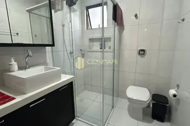 Apartamento &agrave; venda - 100m&sup2; - meia praia