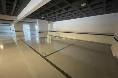 Apartamento &agrave; venda - 133m&sup2; - meia praia