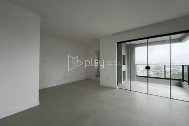 Apartamento &agrave; venda - 87m&sup2; - Pereque