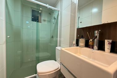 Apartamento &agrave; venda - 85m&sup2; - Meia Praia