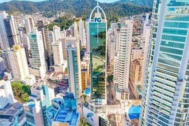 Apartamento &agrave; venda - 151m&sup2; - Pioneiros