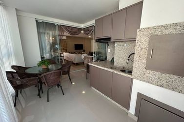 Apartamento &agrave; venda - Meia Praia