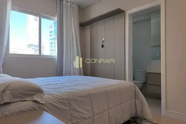 Apartamento &agrave; venda - 11450m&sup2; - meia praia