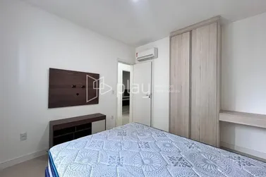 Apartamento &agrave; venda - 110m&sup2; - Meia Praia