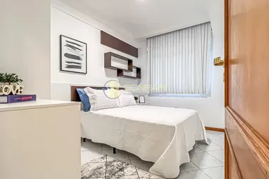 Apartamento &agrave; venda - 110m&sup2; - Meia Praia