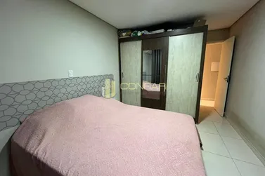 Sobrado &agrave; venda - 110m&sup2; - Meia Praia