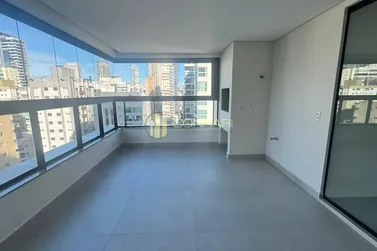 Apartamento &agrave; venda - 182m&sup2; - meia praia