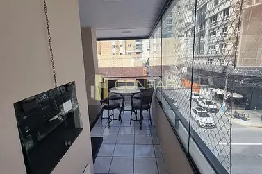 Apartamento &agrave; venda - 110m&sup2; - Meia Praia