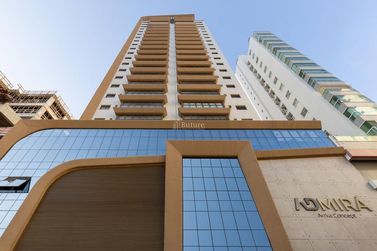 Apartamento &agrave; venda - 138m&sup2; - Centro