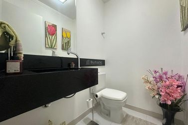 Apartamento &agrave; venda - 198m&sup2; - Meia Praia