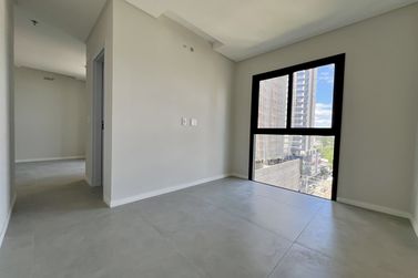 Apartamento &agrave; venda - 40m&sup2; - Meia Praia