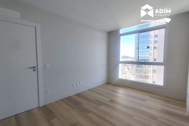 Apartamento para alugar - 125m&sup2; - Centro
