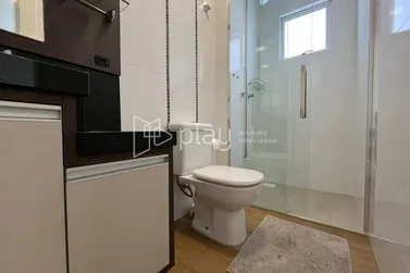 Apartamento &agrave; venda - 150m&sup2; - Meia Praia