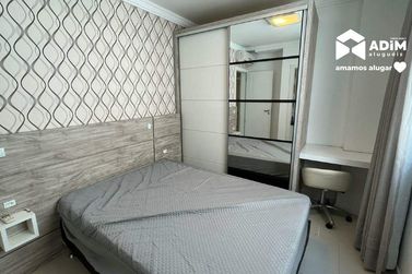 Apartamento para alugar - 110m&sup2; - Meia Praia