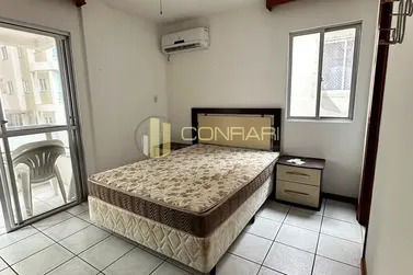 Apartamento para alugar - 70m&sup2; - Meia Praia