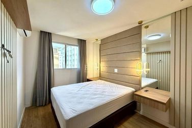 Apartamento &agrave; venda - Meia Praia
