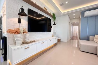 Apartamento &agrave; venda - 150m&sup2; - Meia Praia