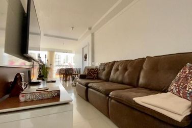Apartamento &agrave; venda - 130m&sup2; - 