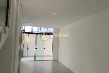 Sobrado para alugar - 80m&sup2; - Pereque