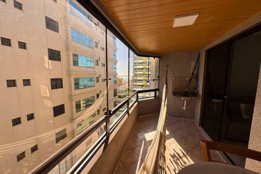 Apartamento &agrave; venda - 137m&sup2; - Meia Praia