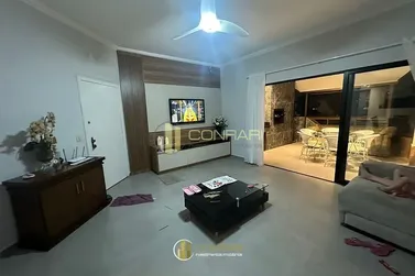 Apartamento &agrave; venda - 186m&sup2; - Meia Praia
