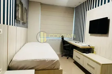 Apartamento &agrave; venda - 117m&sup2; - Meia praia