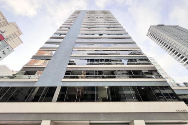 Apartamento &agrave; venda - 320m&sup2; - Meia Praia