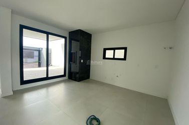 Casa &agrave; venda - 200m&sup2; - 