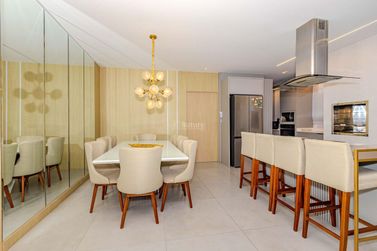 Apartamento &agrave; venda - 136m&sup2; - Pioneiros