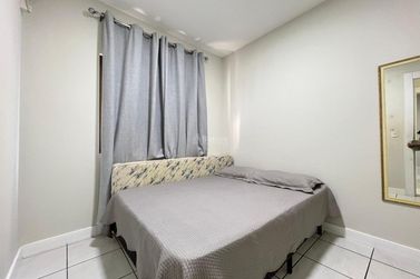 Apartamento &agrave; venda - 160m&sup2; - Meia Praia