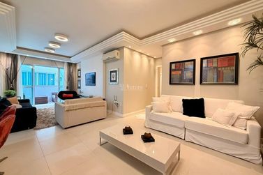 Apartamento &agrave; venda - 161m&sup2; - Centro