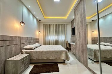 Apartamento &agrave; venda - 300m&sup2; - Meia Praia