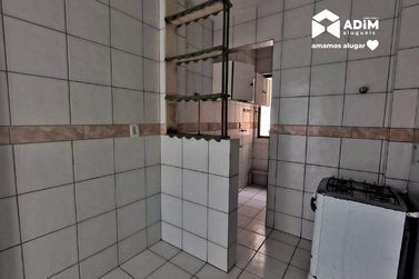 Apartamento para alugar - 72m&sup2; - Centro