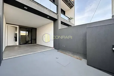 Sobrado &agrave; venda - 105m&sup2; - morretes