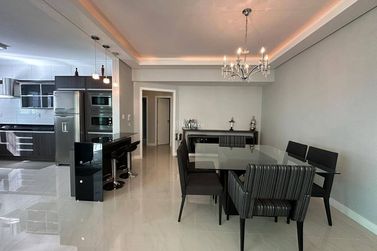 Apartamento &agrave; venda - Meia Praia
