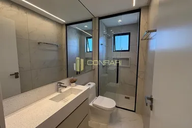 Apartamento &agrave; venda - 112m&sup2; - Meia Praia