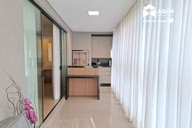 Apartamento para alugar - 123m&sup2; - Meia Praia