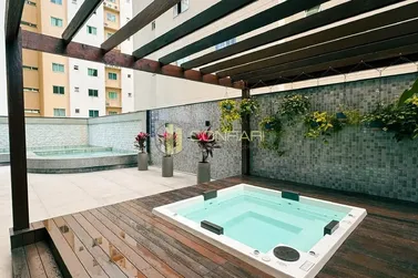 Apartamento &agrave; venda - 114m&sup2; - Meia Praia