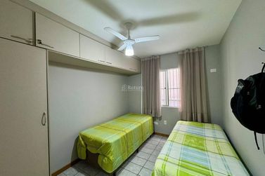Apartamento &agrave; venda - Meia Praia