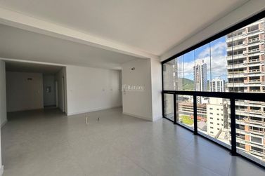 Apartamento &agrave; venda - 115m&sup2; - 