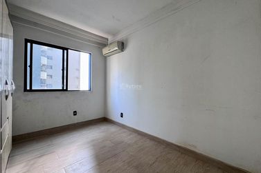 Apartamento &agrave; venda - 91m&sup2; - Centro
