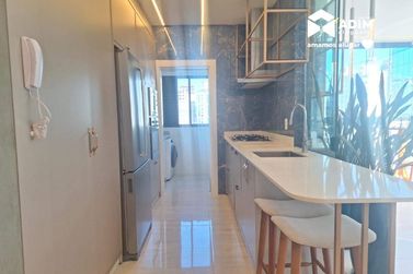 Apartamento para alugar - 127m&sup2; - Meia Praia
