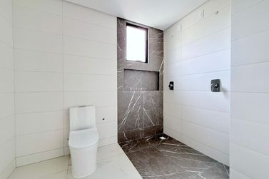 Apartamento &agrave; venda - 206m&sup2; - Meia Praia